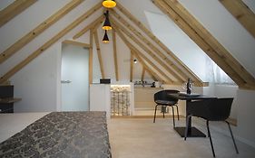 Situs Residence